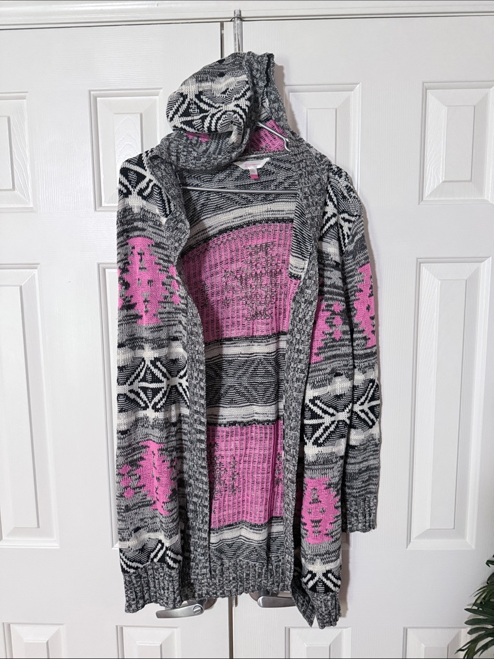 No Boundaries Hooded Open-Front Geo Knit Cardigan - Pink & Gray
